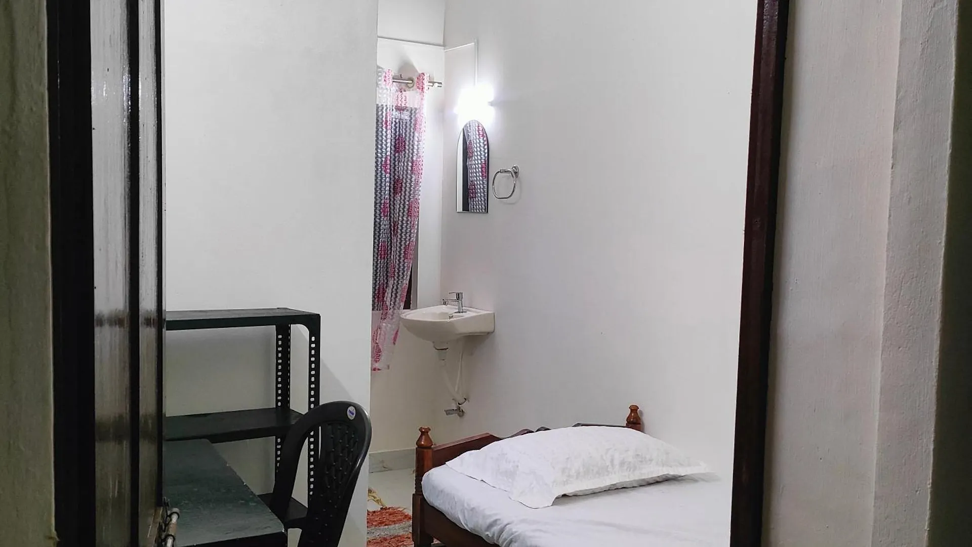 Ebenezer Stay Thiruvananthapuram Rum i privatbostad